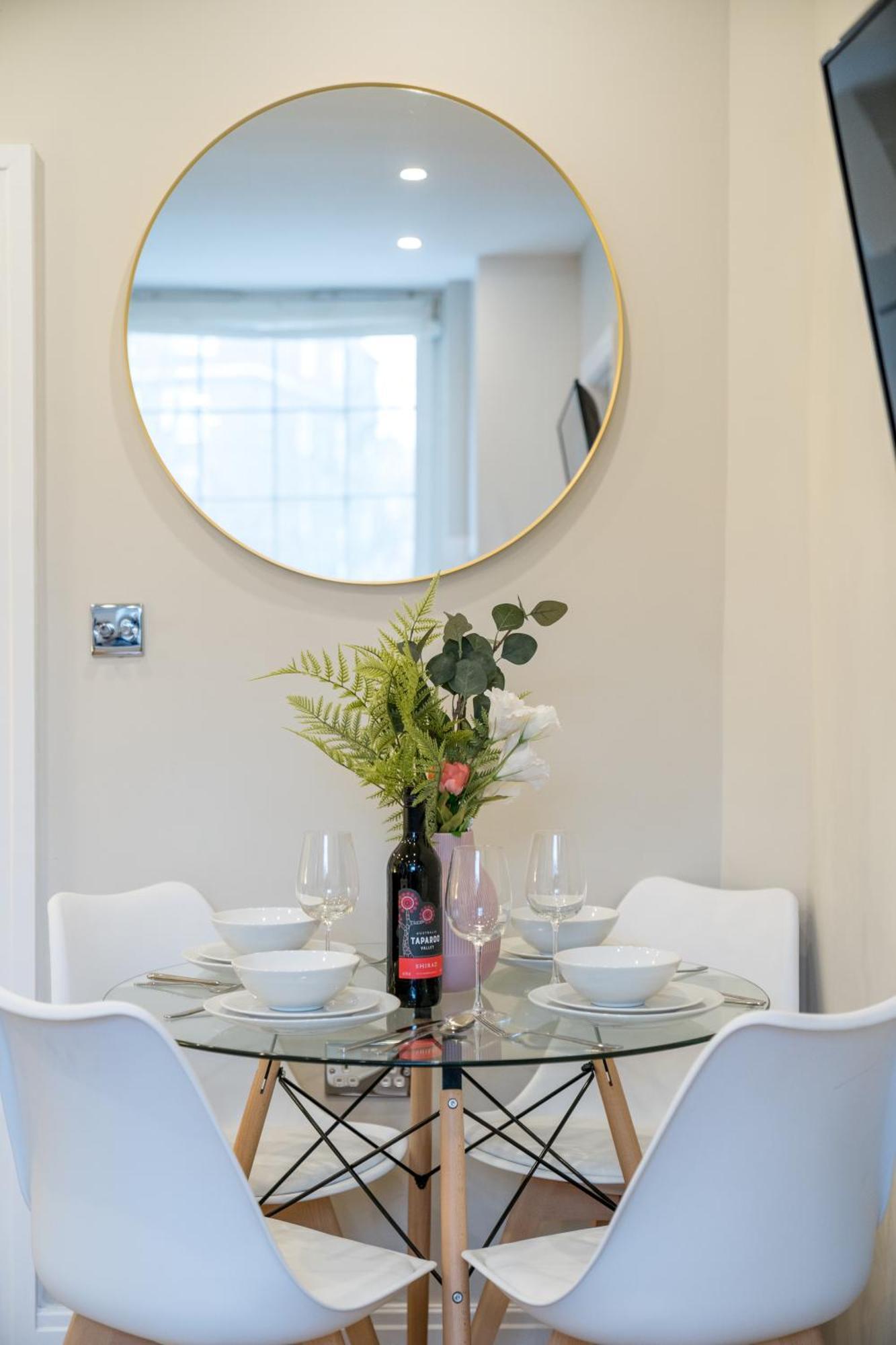 Tabard House Apartment London Bridge In City Of London Exterior photo